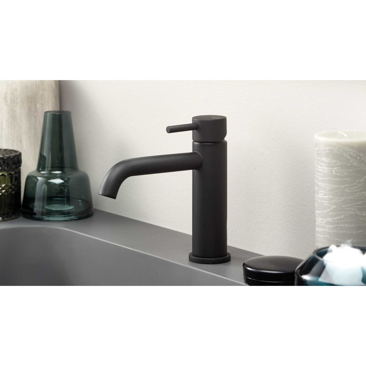 Maira Floor Standing Bath Filler